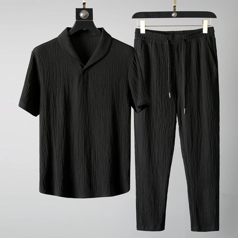 pantaloni a camicia nera