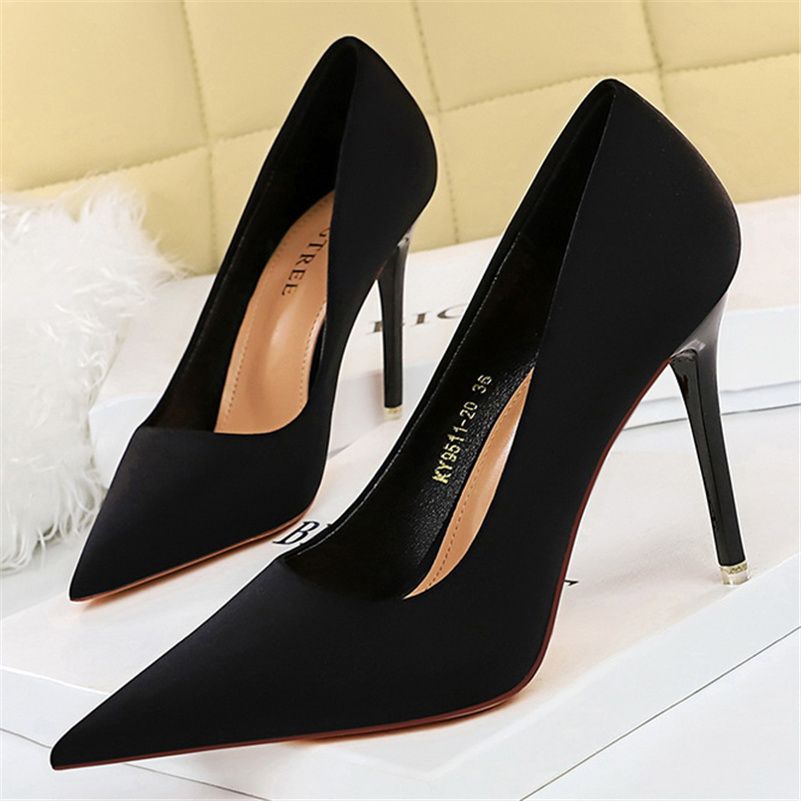 10.5cm black