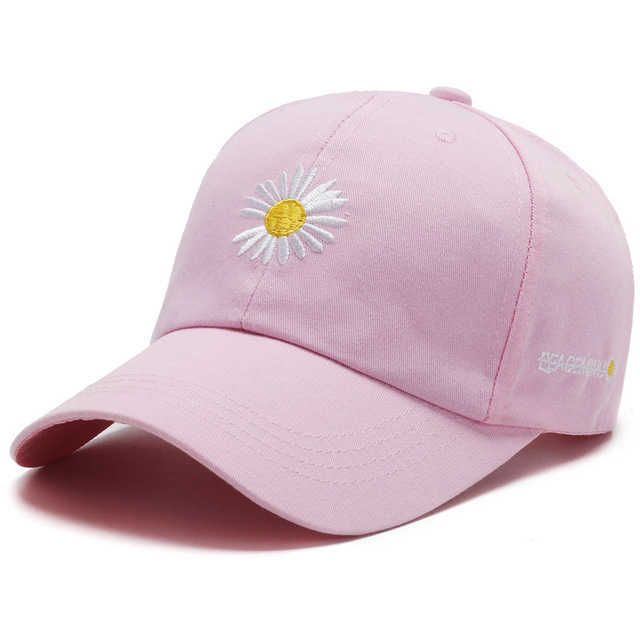 casquette de fleur rose