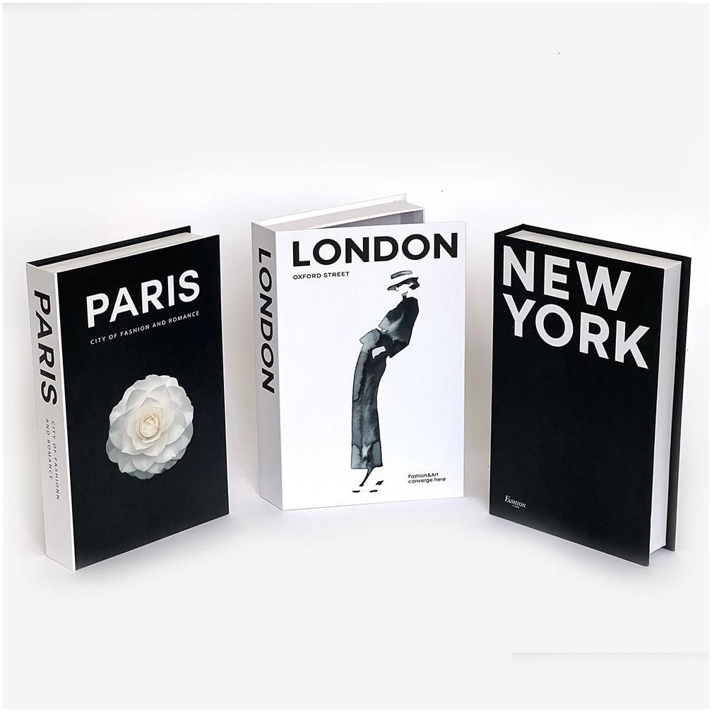 Paris London New York – 26,7 x 17,5 x 4,2 cm