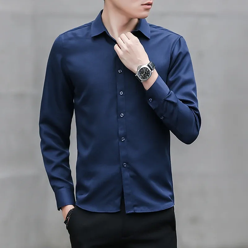 Navy blau