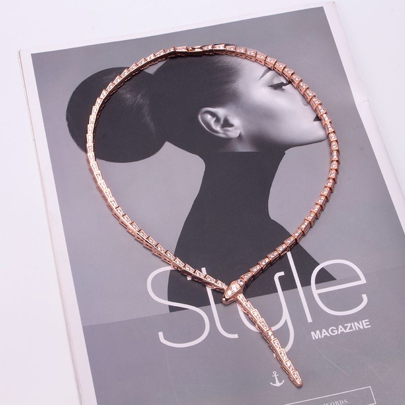 rose gold necklace