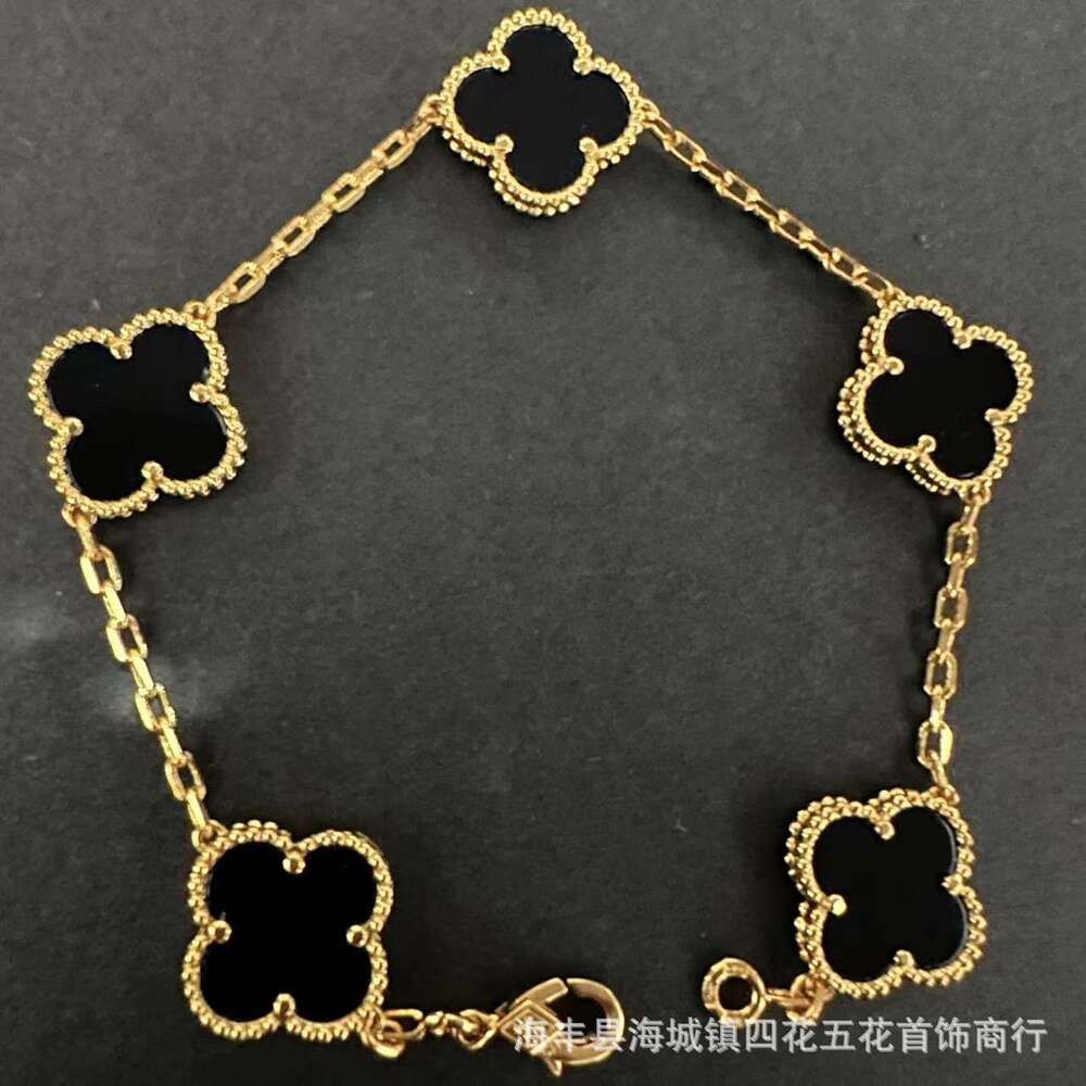 Gold Black Agate Five Flower Armband