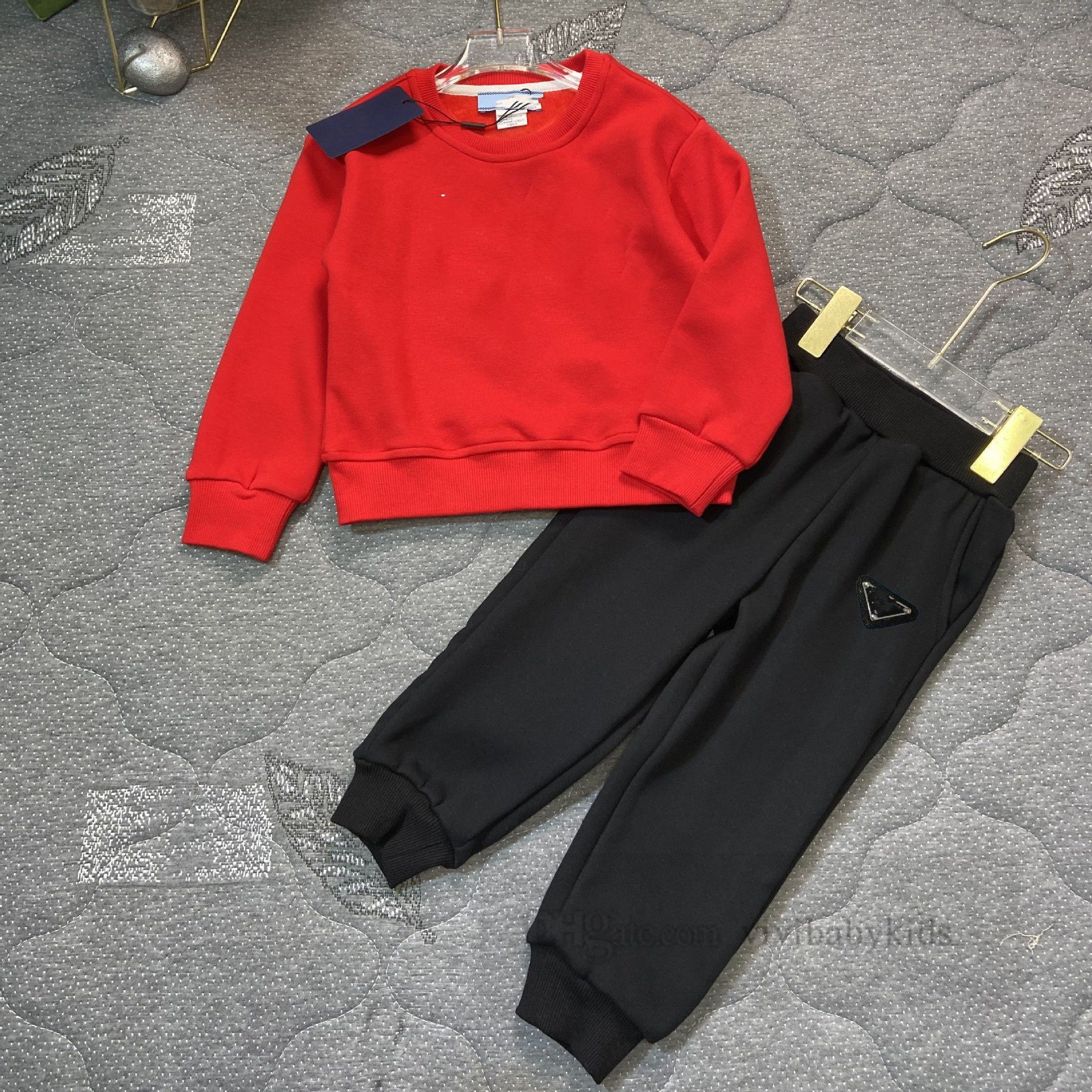 Rundhals-Sweatshirt + Hose, 2-teiliges Set