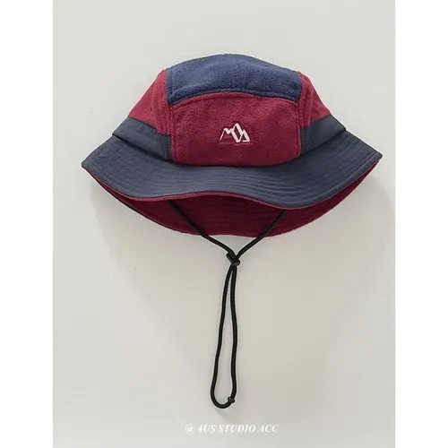 Navy blue brim