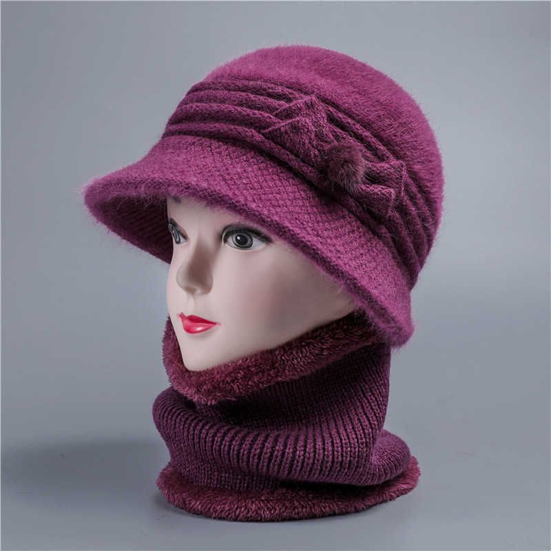 99-23 cuir violet (bonnet + bavoir)