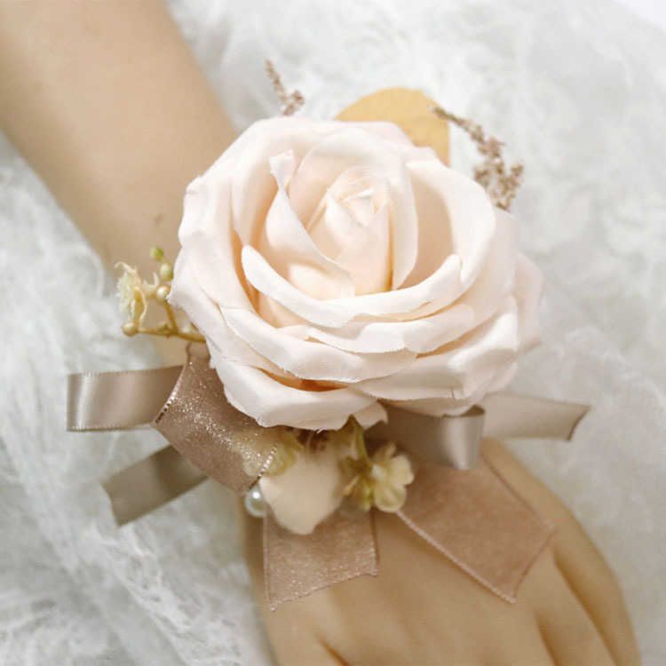 02 Corsage