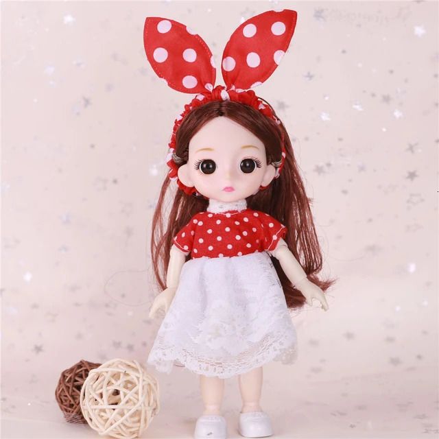 Doll And Clothes10