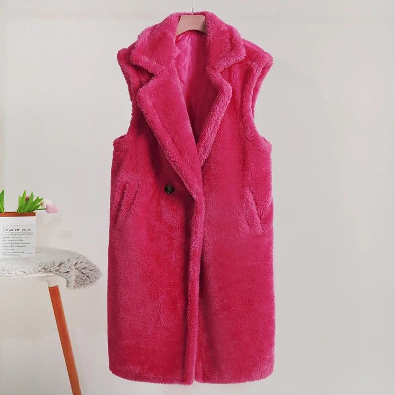 manteau en peluche rose