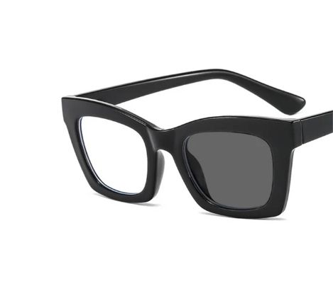 Photochromic Black