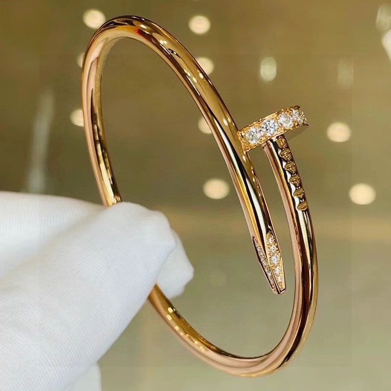 17 Rose Gold Band Diamond