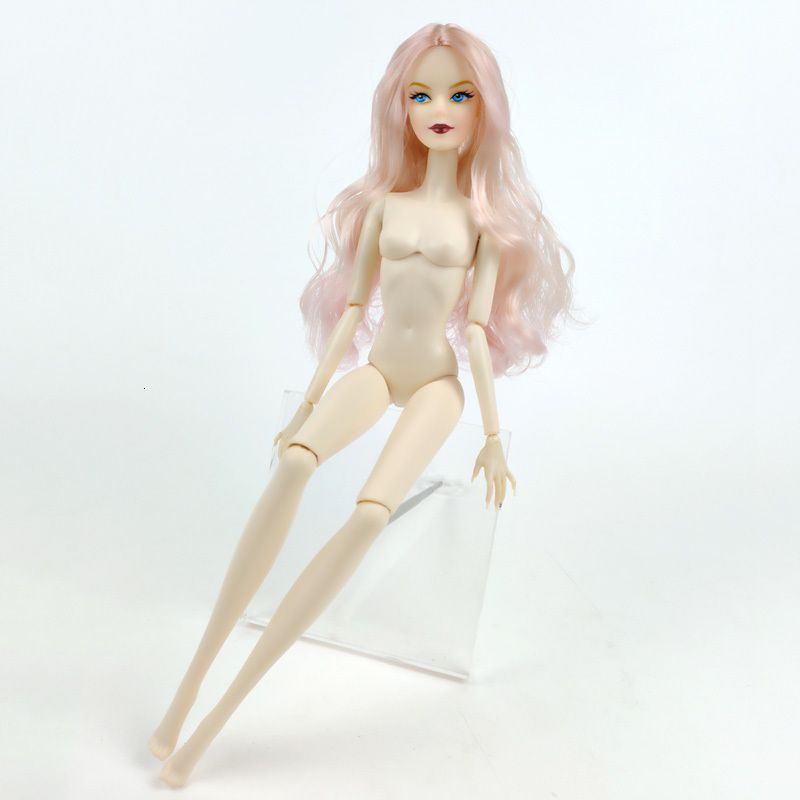 Doll nr 4