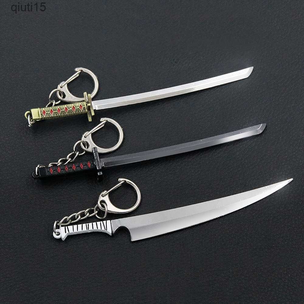 Dracule Mihawk Keychain Black Sword Key Chain Yoru for Men Anime  Accessories Car Key Ring Llaveros