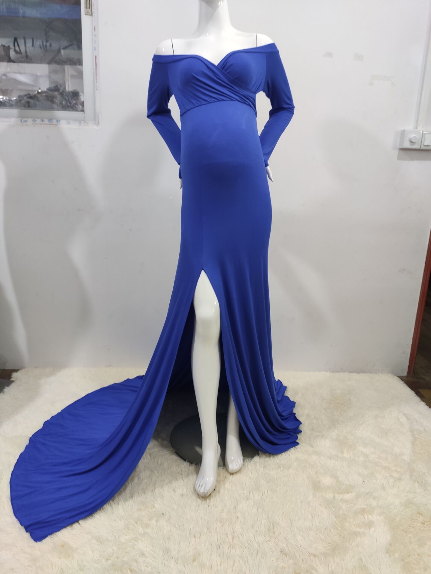 Blaues Kleid