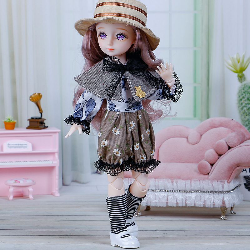 B6-Doll with Clothes