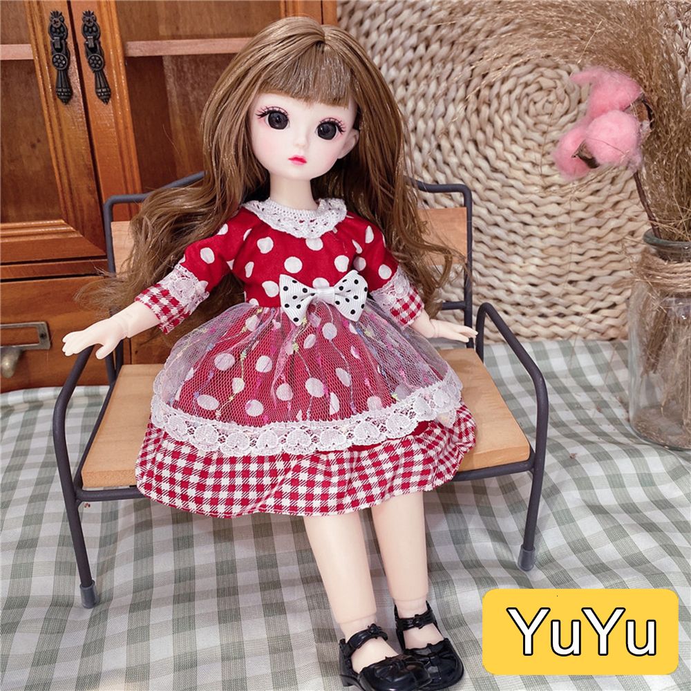 Yuyu-dolls och kläder