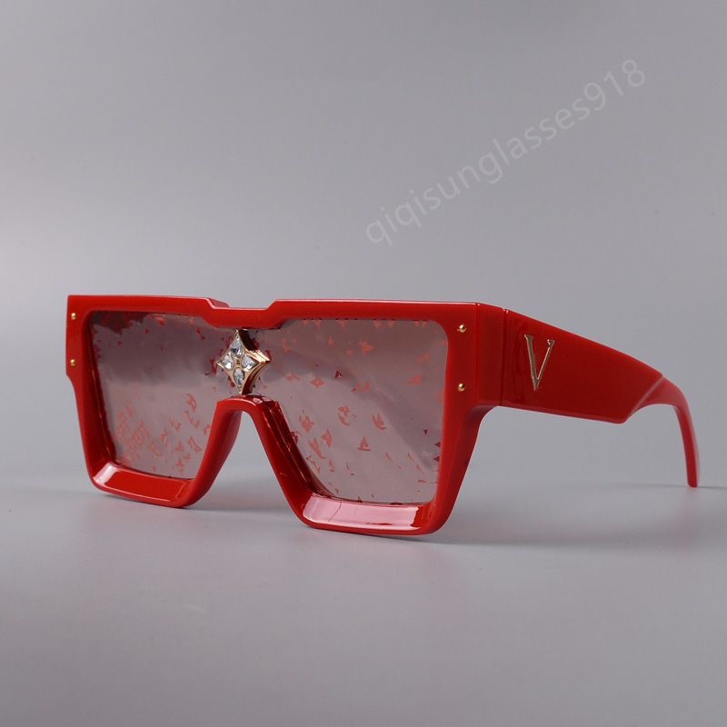 Red--Letter print lens