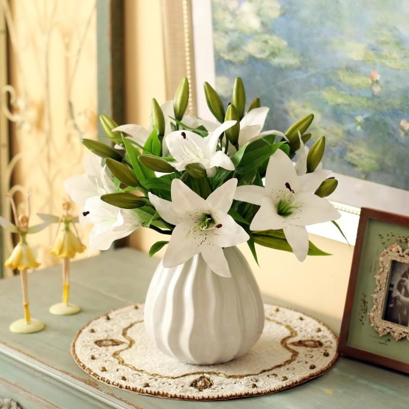 White lily flower