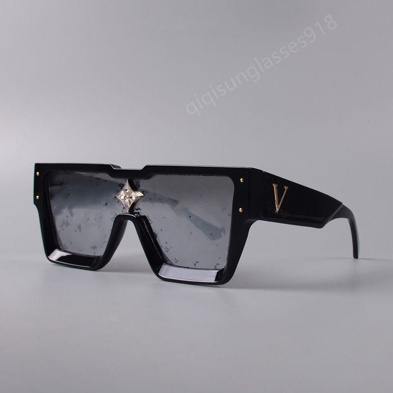 Black-Letter print lens