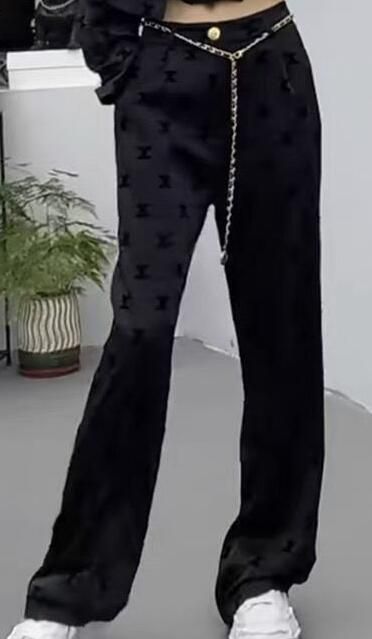 Pants with chains