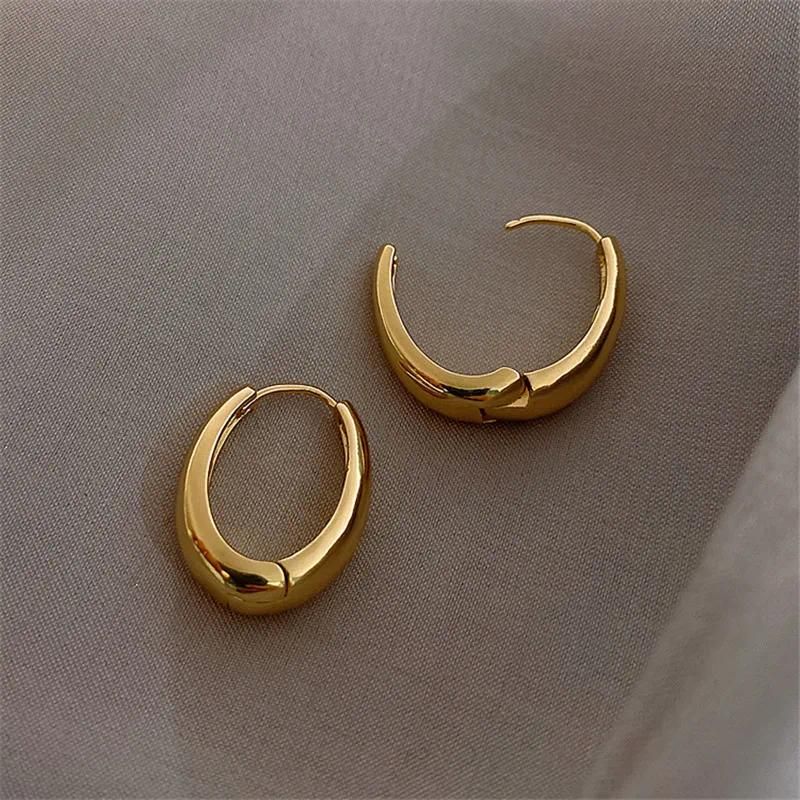 Gold oval