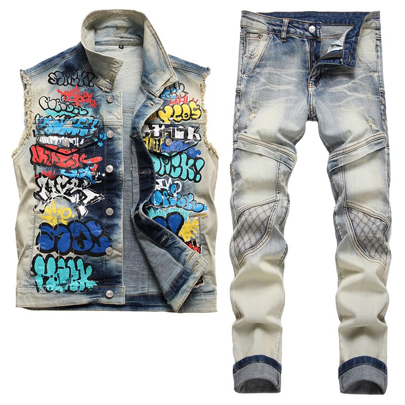 Vest and Jeans 0002.3533