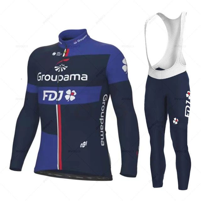 Set di maglia 3