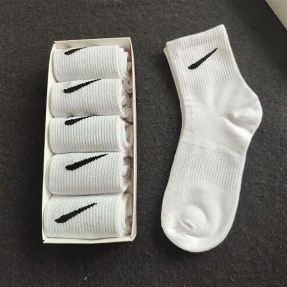 18. Middelmatige sokken