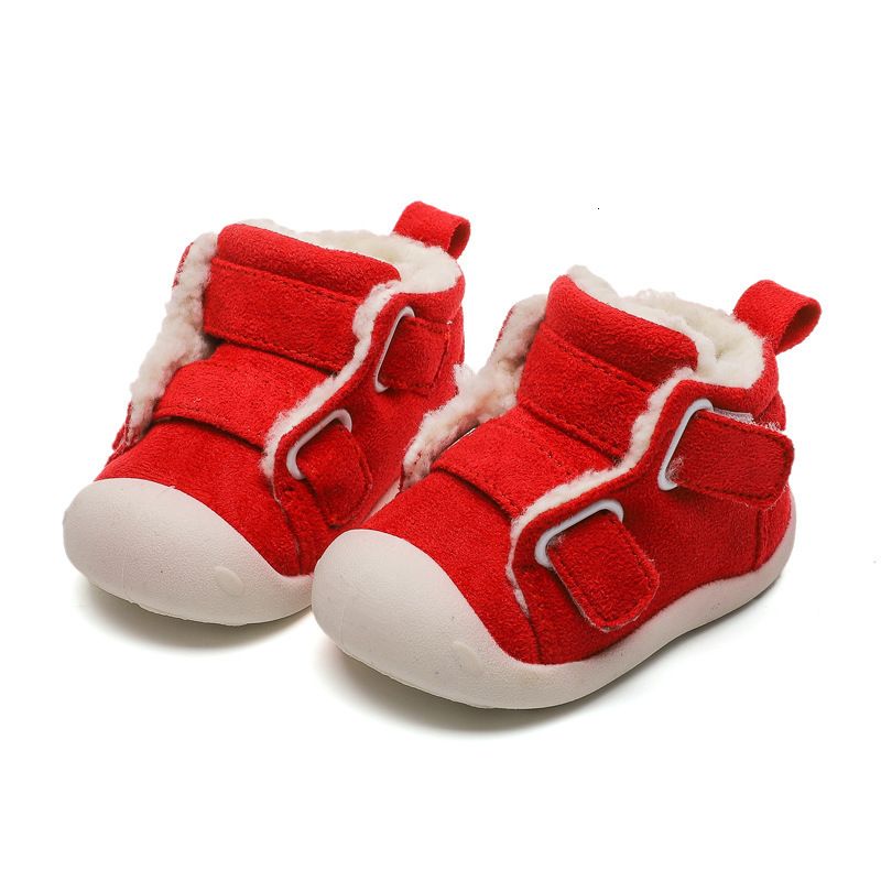 red baby shoes