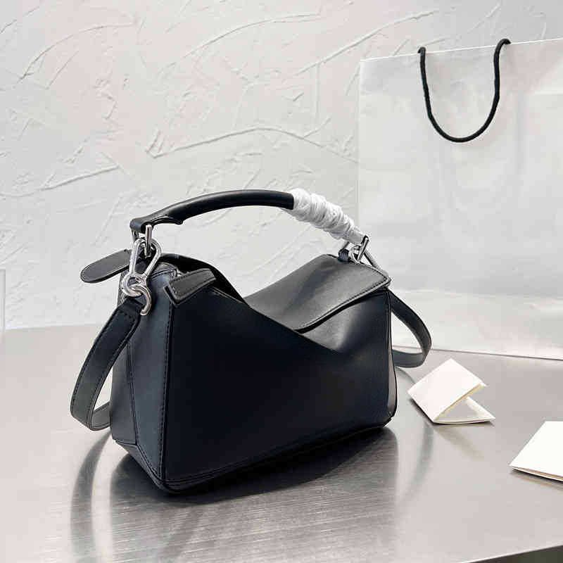 Lobag Black 24cm