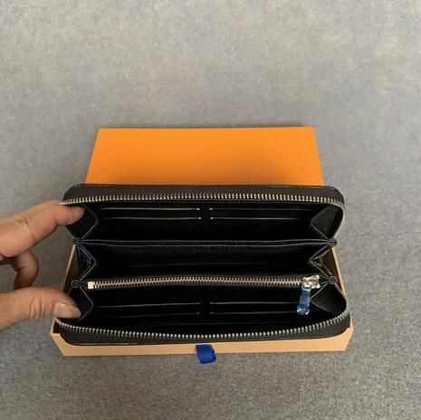 black grid wallet