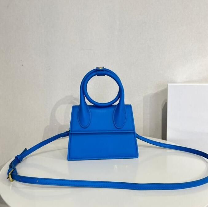 Blau 18cm