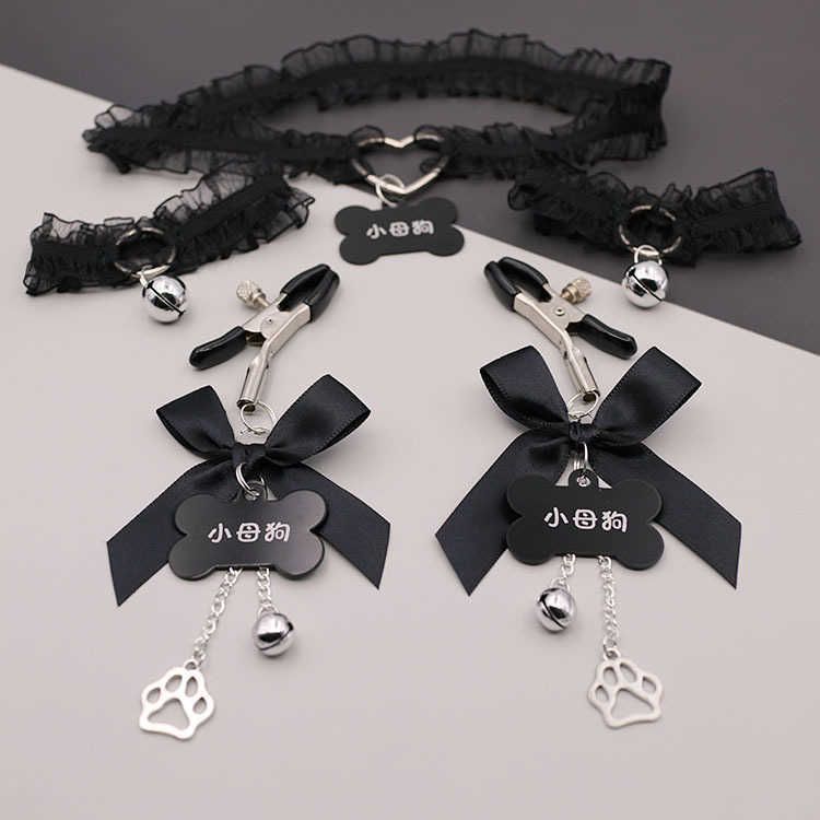 Colletto nero + braccialetto + clip mammario 9