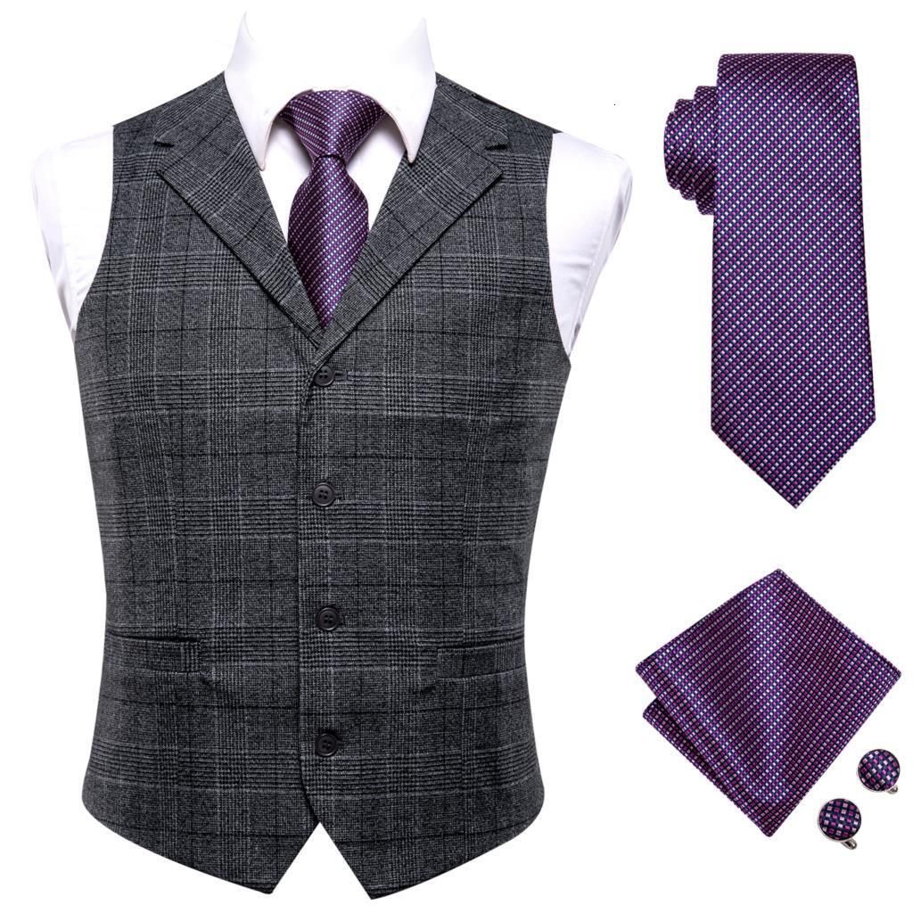 vest with purpletie