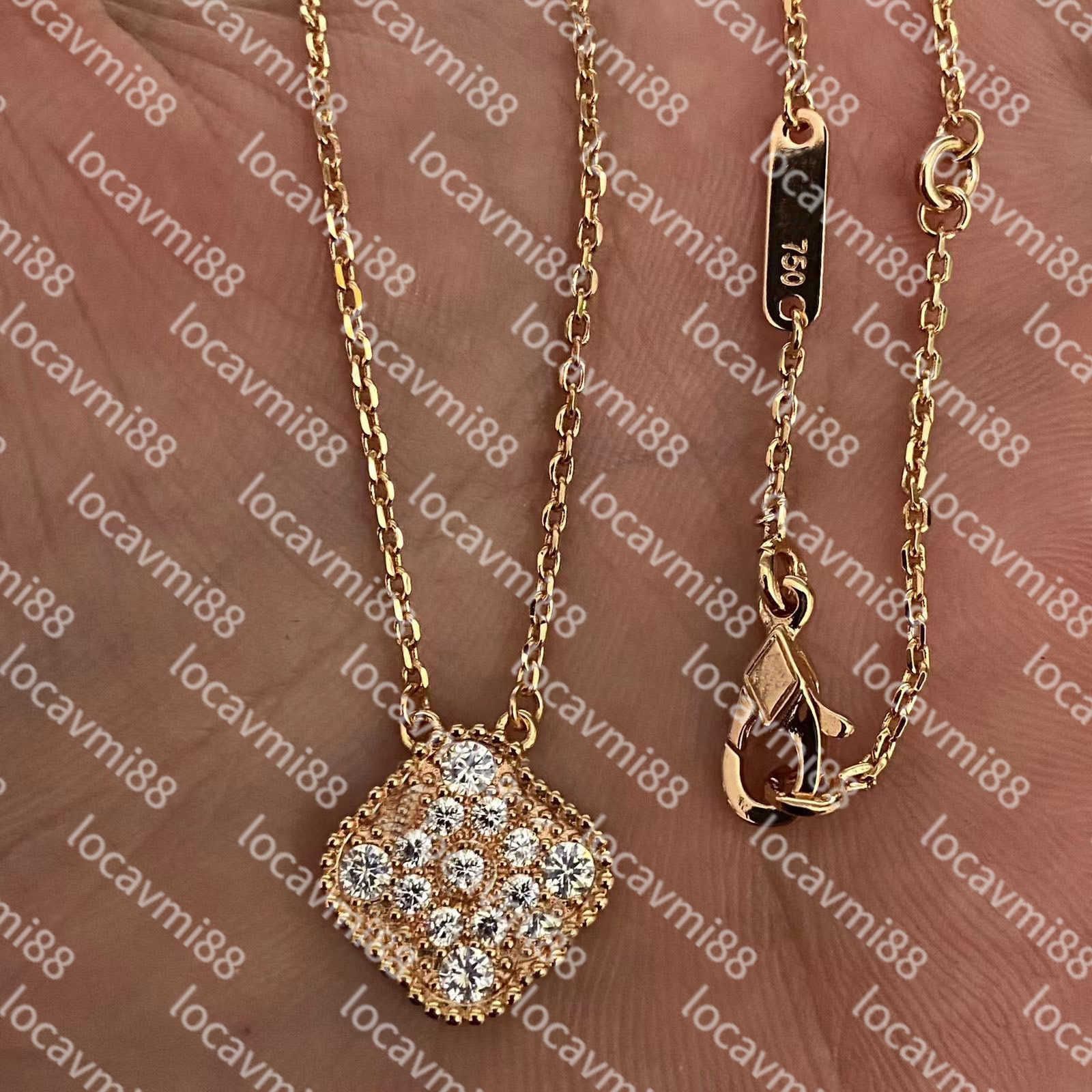 Rose gold diamond