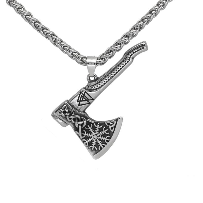 Pendant necklace