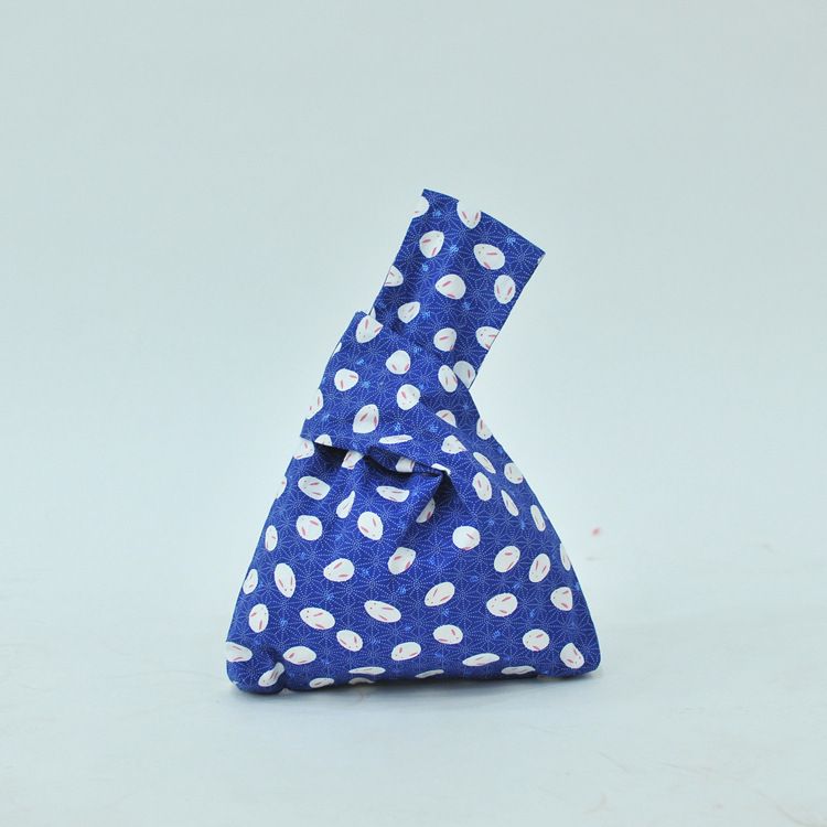 Blue rice rabbit 21X17X5CM