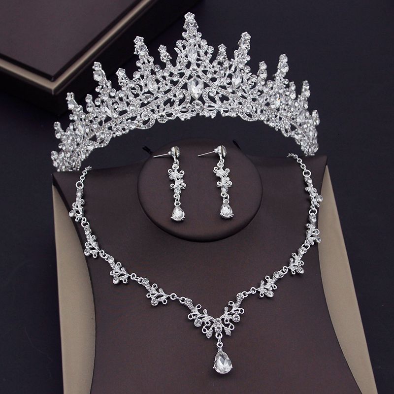 Silver Crown Set