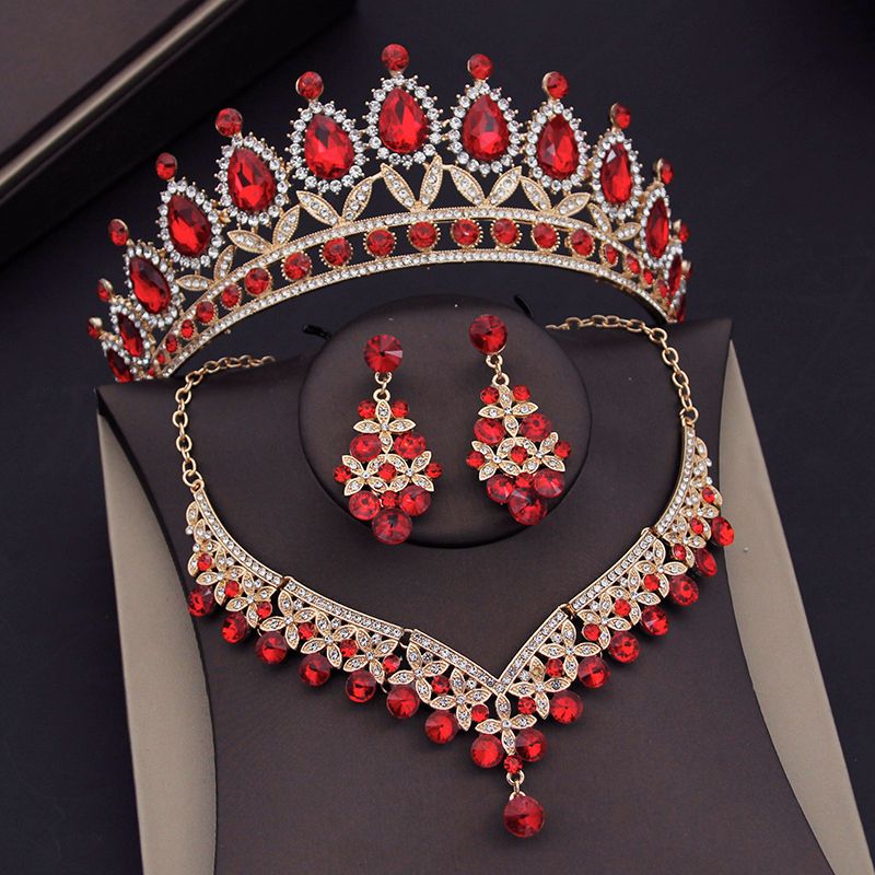 Red Crown Set