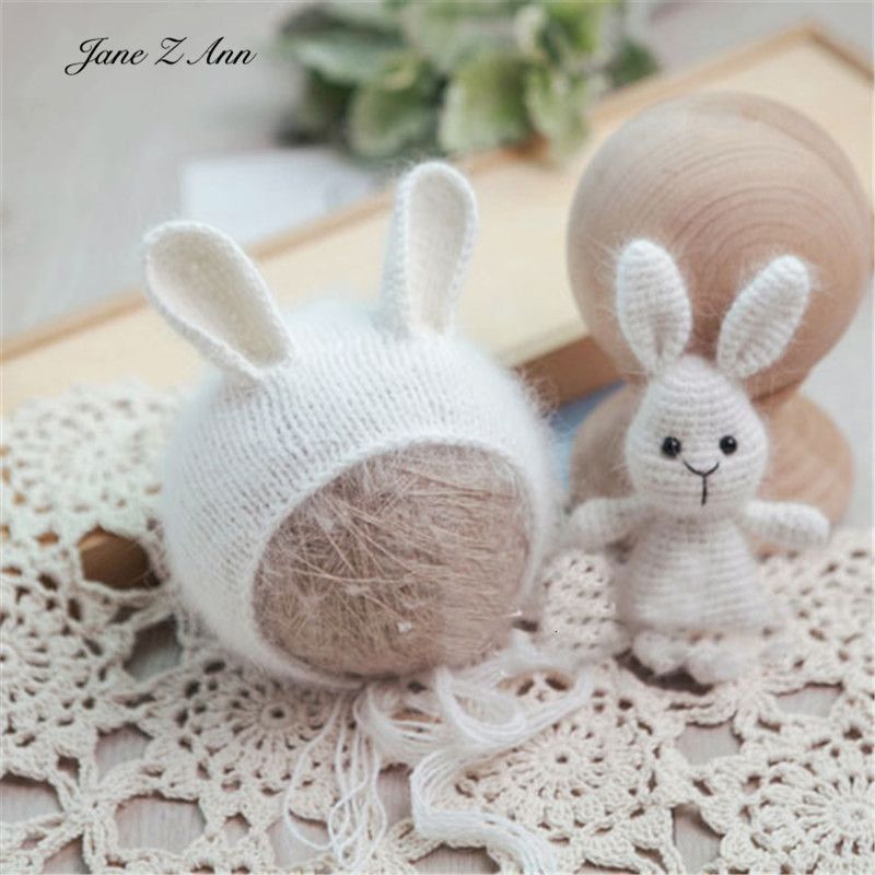 white hat rabbit