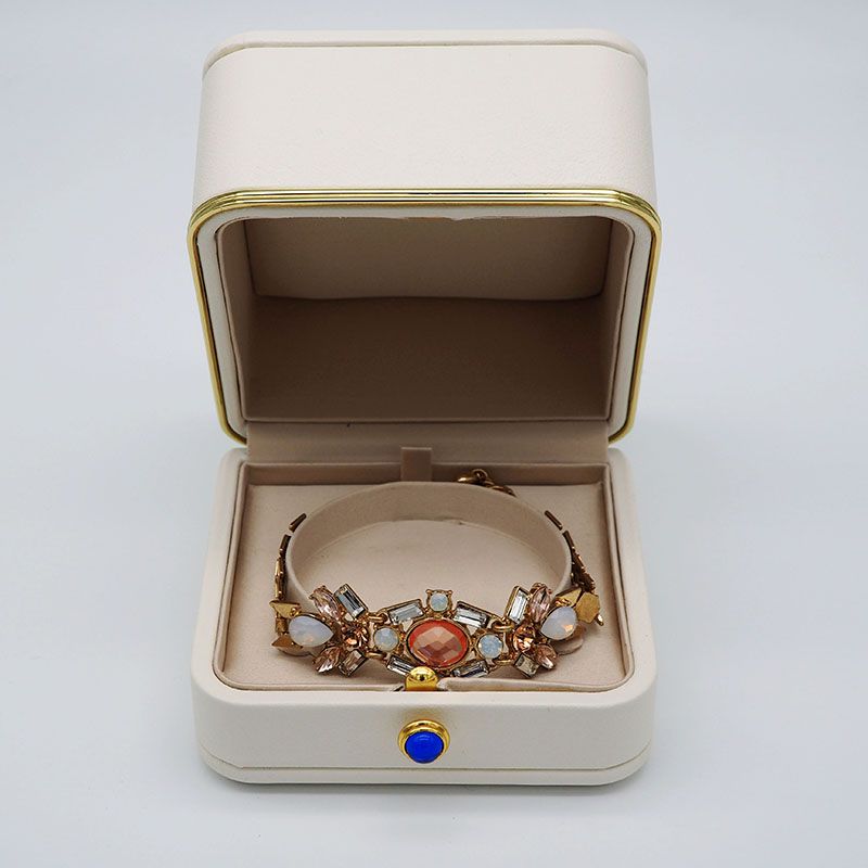 Bracelet box