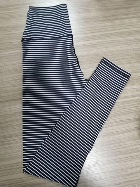 black white stripe