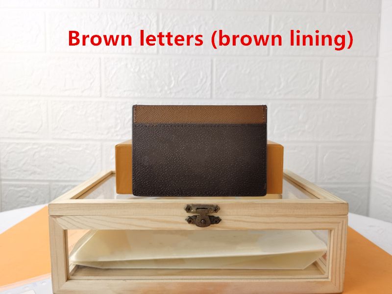 Mon0-Brown