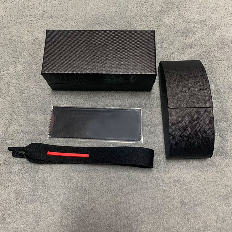 black original box and filo rosso
