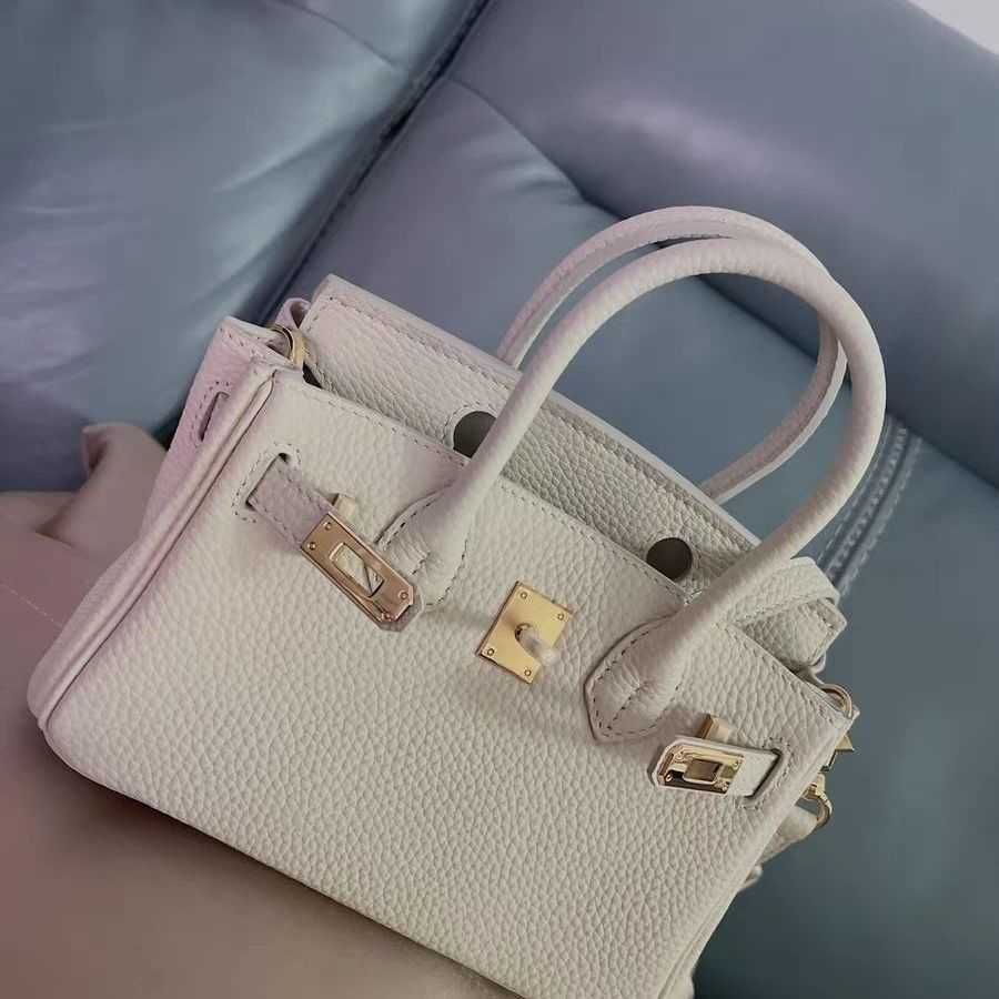 Milkshake white (togo leather) 20cm