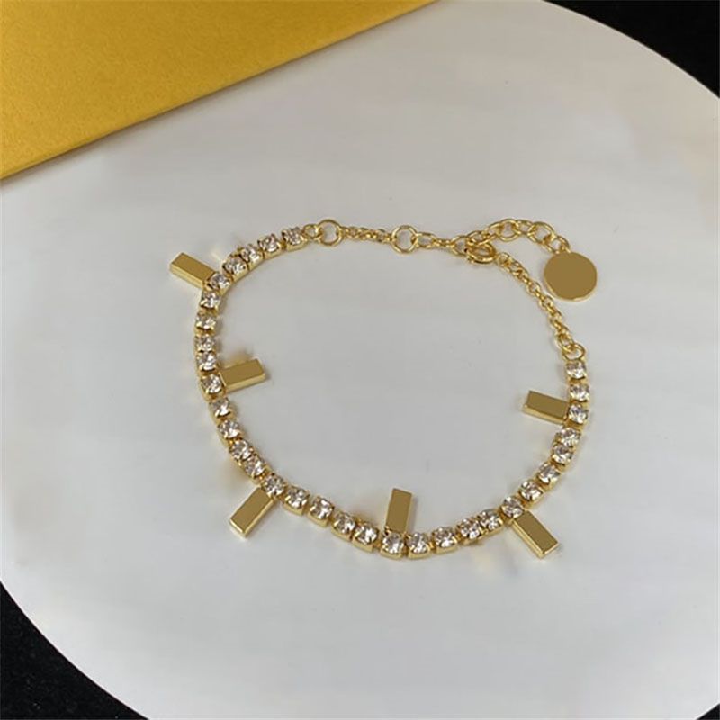 Bracelet (avec la boîte)