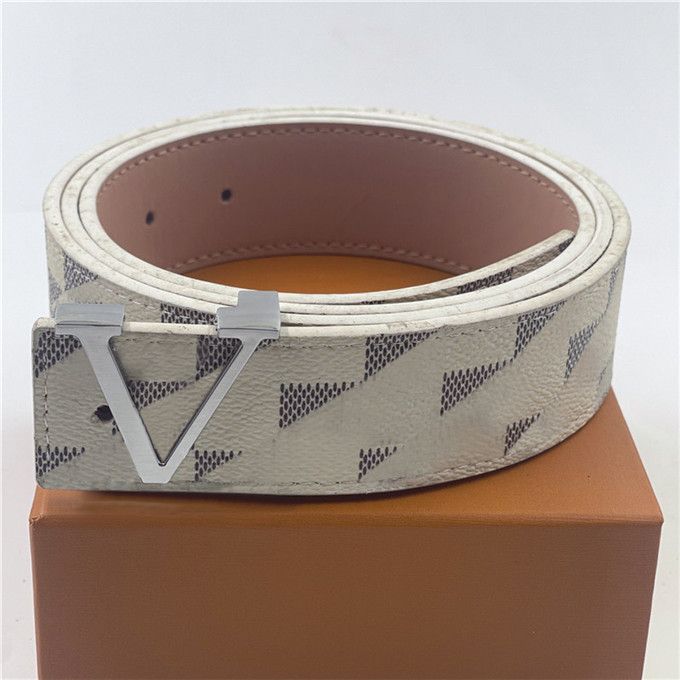 8 # ceinture blanche + boucle argentée