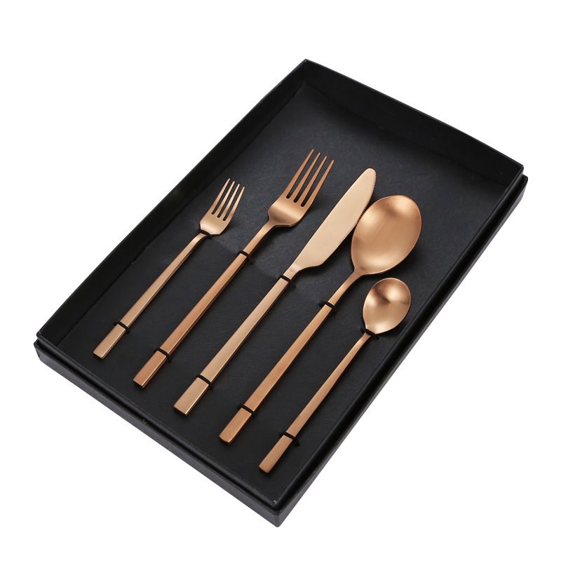 Set da 5 in oro rosa