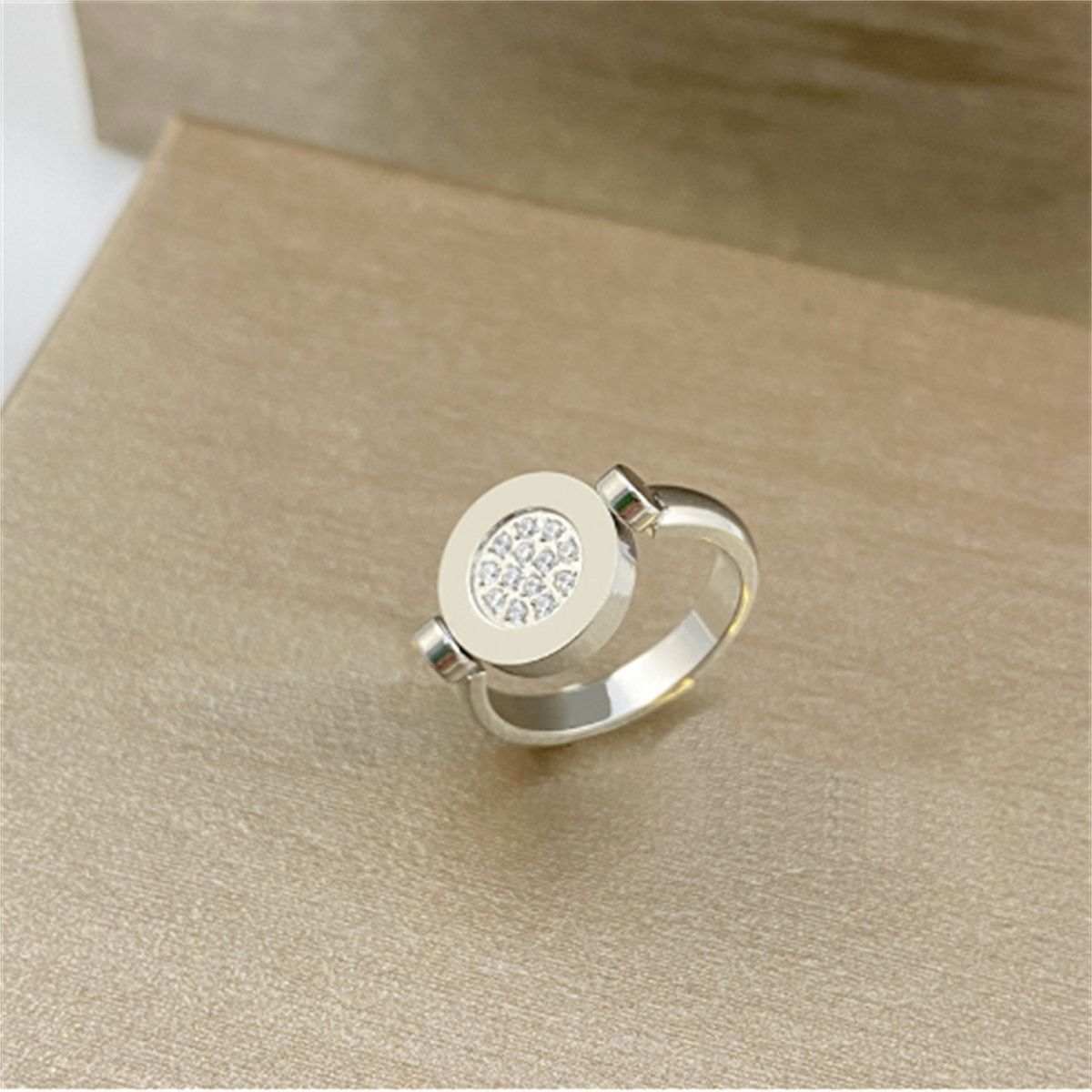 Silver black shell meet ring