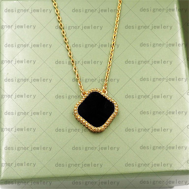 collana di oro nero